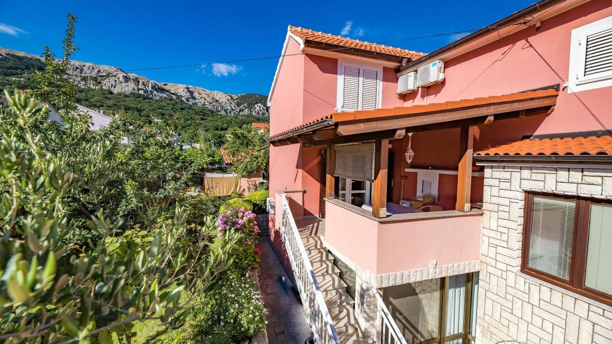 Apartments Nadica Baška Exterior foto